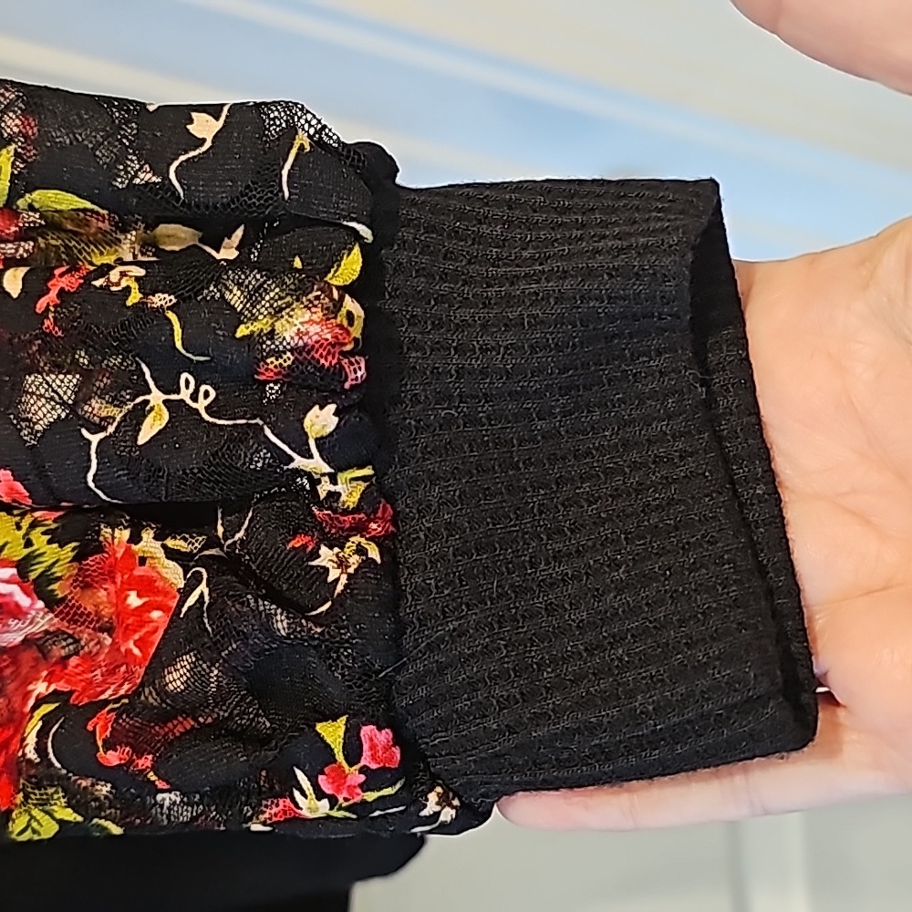 Amazon Miholl Waffle Knit top with lace sleeves - Picture 5 of 13